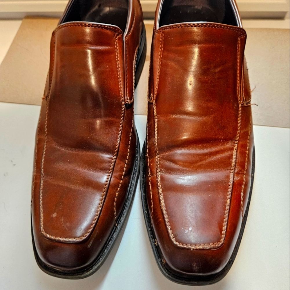 Kenneth Cole 9.5 Brown Dress Shoes( fits like a size 10)